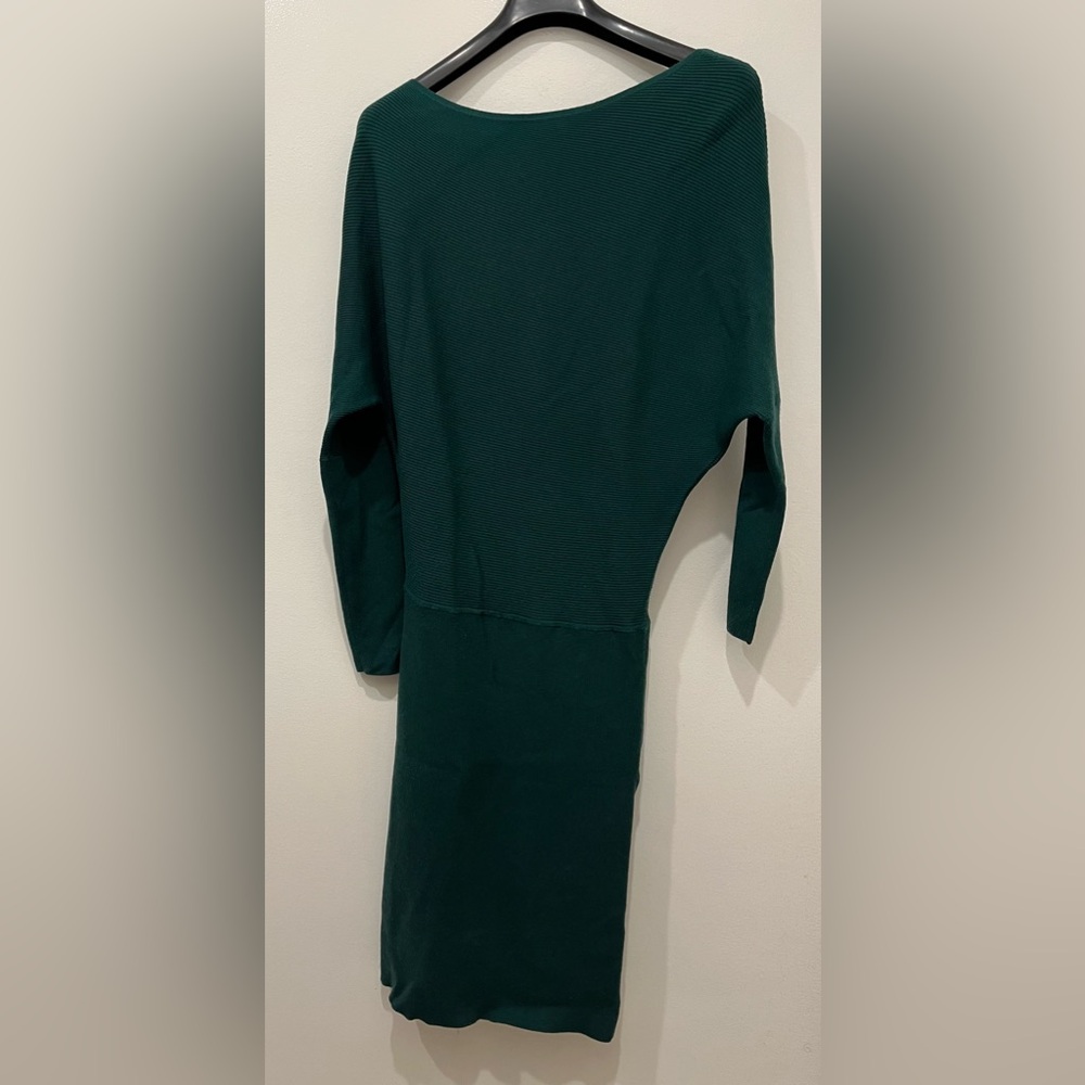 Banana Republic Colleta Off-Shoulder Sweater
Dress in Forest Emerald Green